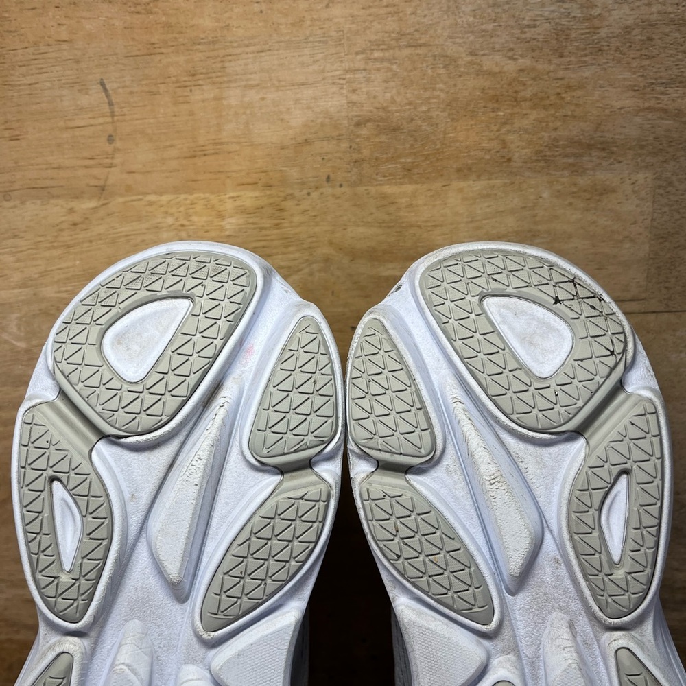 Hoka One One Bondi 8 REFLECTIVE Womens Size 10.5 Running Shoes Sneakers Gray - Picture 10 of 13
